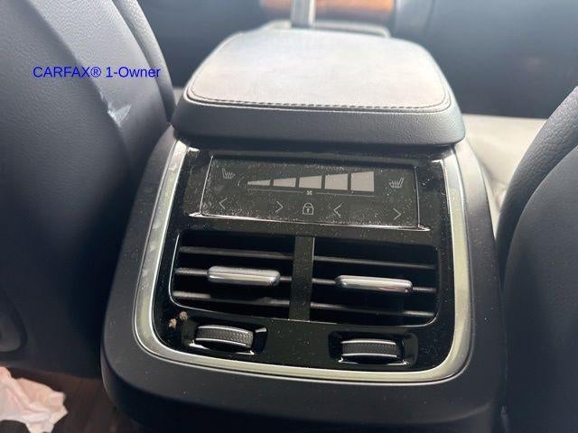 2024 Volvo XC90 B6 AWD Plus Bright Theme 7P