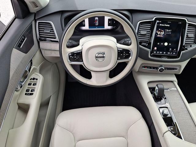 2025 Volvo XC90 B6 AWD Plus 7-Seater