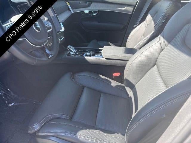 2026 Volvo XC90 B6 AWD Ultra Dark Theme 7-Seater
