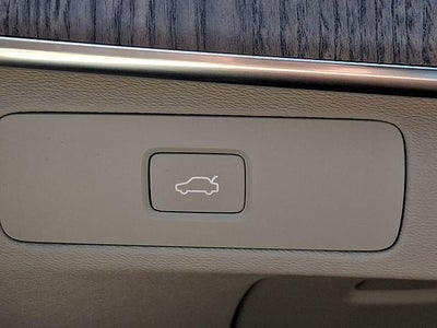 2023 Volvo XC90 B6 AWD Plus 7P