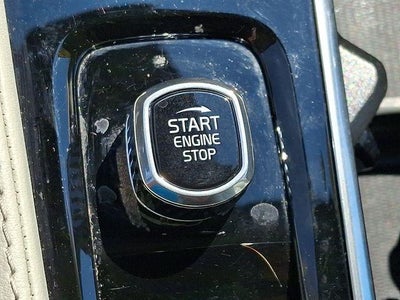 2023 Volvo XC90 B6 AWD Plus 7P