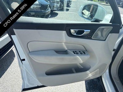 2023 Volvo XC60 B6 AWD Ultimate Bright Theme