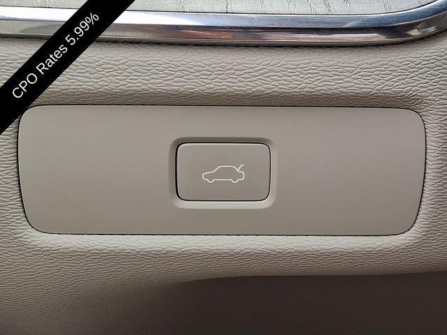 2023 Volvo XC60 B6 AWD Ultimate Bright Theme