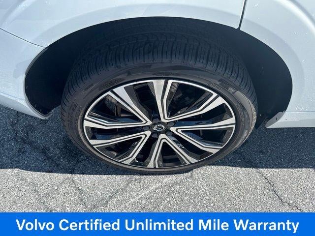 2023 Volvo XC60 B6 AWD Ultimate Bright Theme
