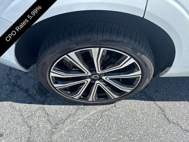 2023 Volvo XC60 B6 AWD Ultimate Bright Theme