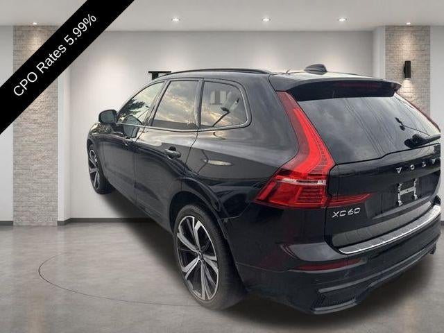 2023 Volvo XC60 B6 AWD Ultimate Dark Theme