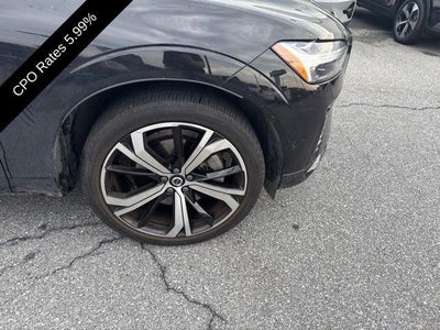 2023 Volvo XC60 B6 AWD Ultimate Dark Theme