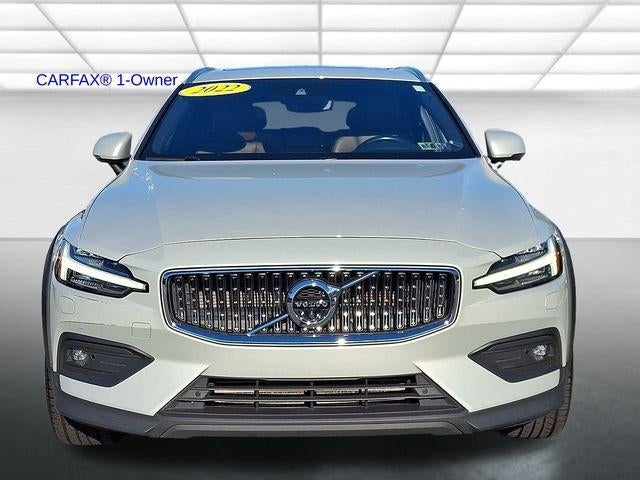 2022 Volvo V60 Cross Country T5 AWD