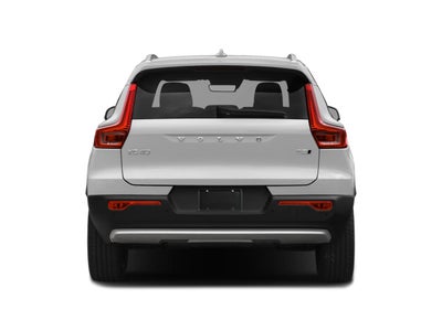 2020 Volvo XC40 T5 AWD Momentum