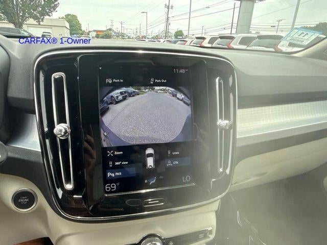 2019 Volvo XC40 T5 AWD Momentum