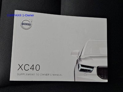 2019 Volvo XC40 T5 AWD Momentum