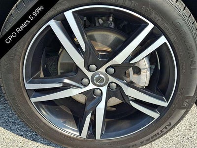 2021 Volvo XC40 T5 AWD R-Design