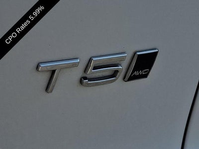 2021 Volvo XC40 T5 AWD R-Design
