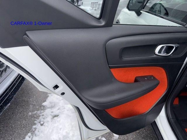 2019 Volvo XC40 T5 AWD R-Design