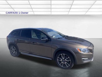 2017 Volvo V60 Cross Country T5 AWD