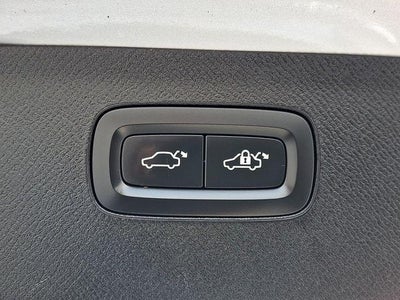 2019 Volvo XC90 T6 AWD Momentum