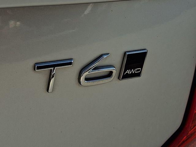 2019 Volvo XC90 T6 AWD Momentum