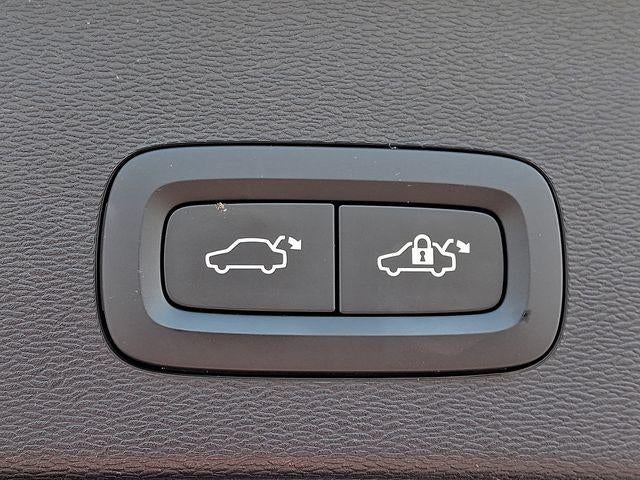 2023 Volvo C40 Recharge Pure Electric Twin eAWD Ultimate