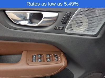 2023 Volvo XC60 Recharge Plug-In Hybrid T8 eAWD PHEV Ultimate Bright Theme