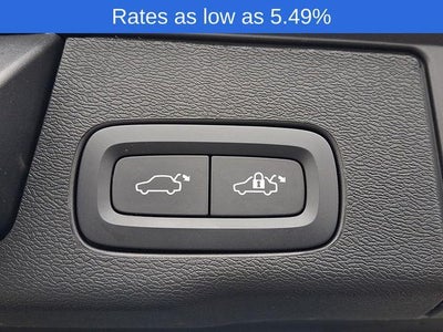 2023 Volvo XC60 Recharge Plug-In Hybrid T8 eAWD PHEV Ultimate Bright Theme