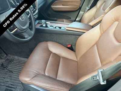 2024 Volvo XC60 Recharge Plug-In Hybrid T8 eAWD PHEV Plus Dark Theme