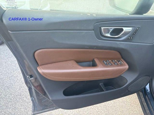 2024 Volvo XC60 Recharge Plug-In Hybrid T8 eAWD PHEV Plus Dark Theme