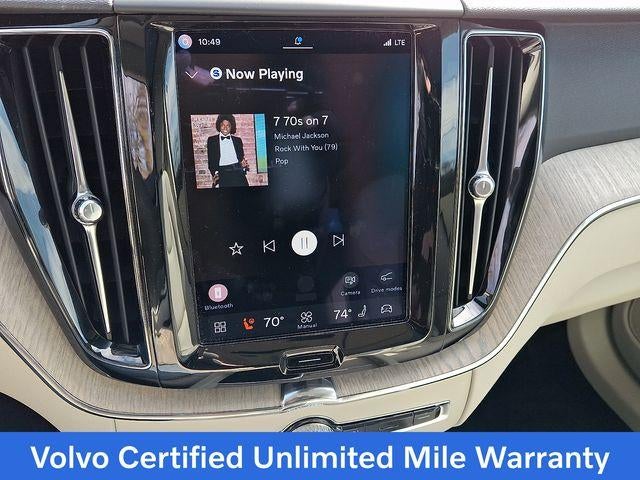 2023 Volvo XC60 Recharge Plug-In Hybrid T8 eAWD PHEV Plus Bright Theme