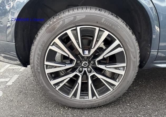 2025 Volvo XC90 Plug-In Hybrid T8 AWD Plus 6-Seater