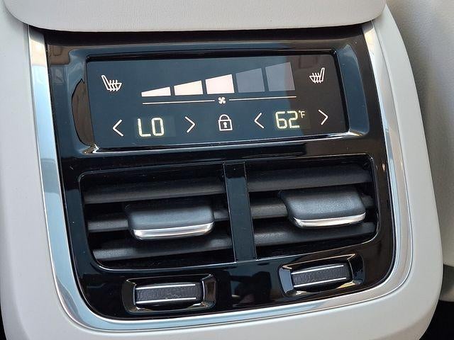 2024 Volvo XC90 Recharge Plug-In Hybrid T8 eAWD PHEV Ultimate 6P