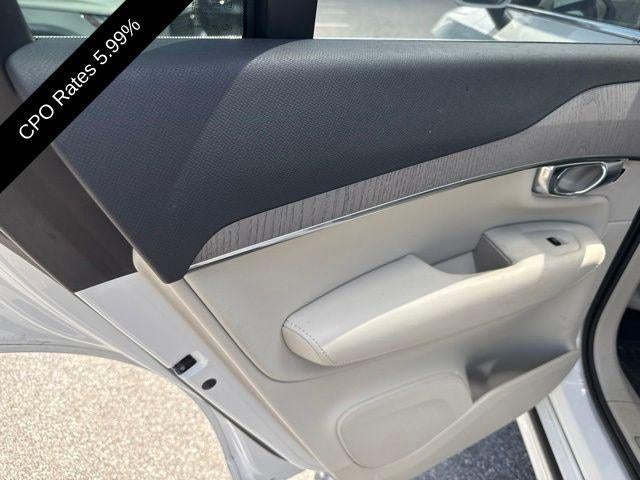 2025 Volvo XC90 Plug-In Hybrid T8 AWD Plus 7-Seater