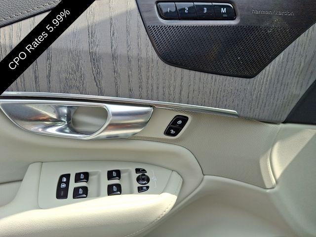 2025 Volvo XC90 Plug-In Hybrid T8 AWD Ultra 7-Seater