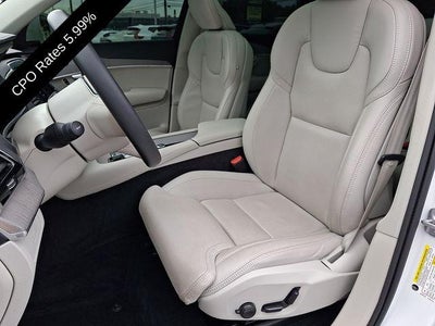 2025 Volvo XC90 Plug-In Hybrid T8 AWD Ultra 7-Seater