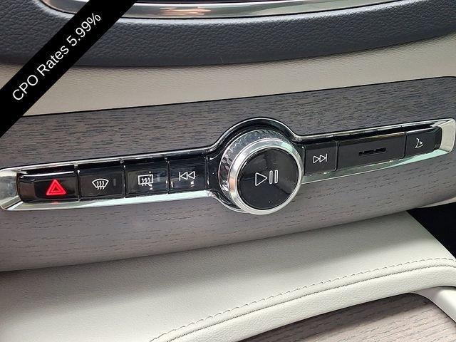 2025 Volvo XC90 Plug-In Hybrid T8 AWD Ultra 7-Seater