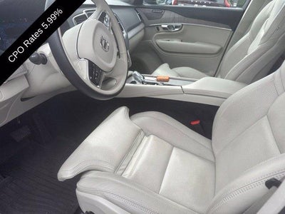 2025 Volvo XC90 Plug-In Hybrid T8 AWD Ultra 7-Seater