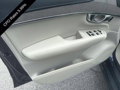 2025 Volvo XC90 Plug-In Hybrid T8 AWD Ultra 7-Seater