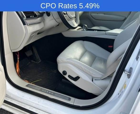 2024 Volvo XC90 B5 AWD Plus Bright Theme 7P