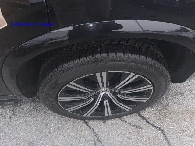 2023 Volvo XC90 B5 AWD Core 7P