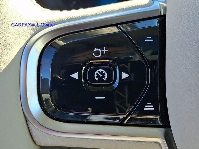 2023 Volvo XC90 B5 AWD Core 7P