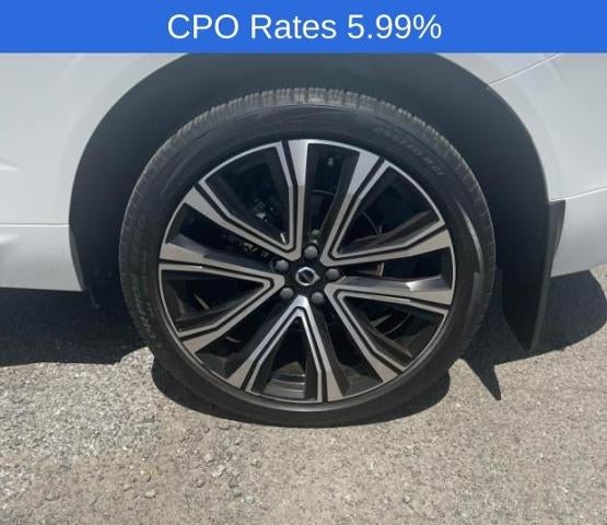 2023 Volvo XC60 B5 AWD Ultimate Bright Theme