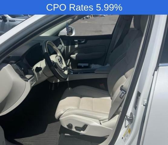 2023 Volvo XC60 B5 AWD Ultimate Bright Theme