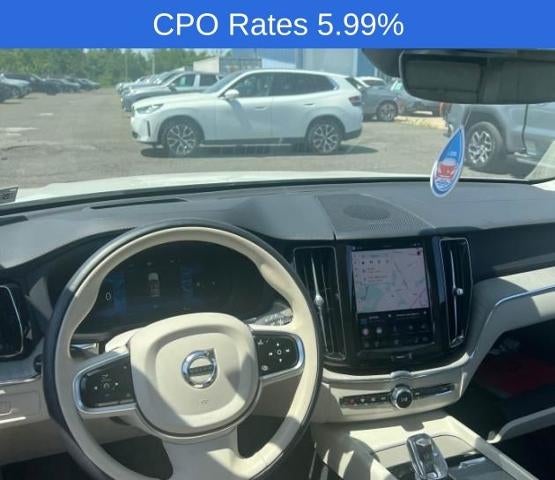 2023 Volvo XC60 B5 AWD Ultimate Bright Theme