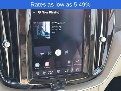 2023 Volvo XC60 B5 AWD Ultimate Bright Theme