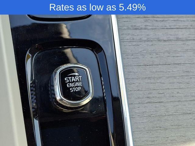 2023 Volvo XC60 B5 AWD Ultimate Bright Theme