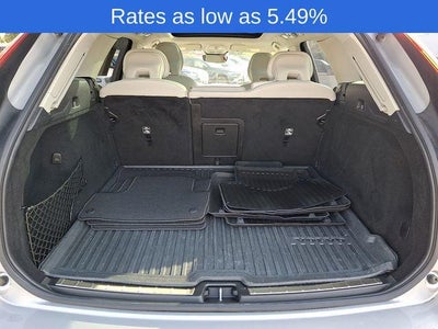 2023 Volvo XC60 B5 AWD Ultimate Bright Theme