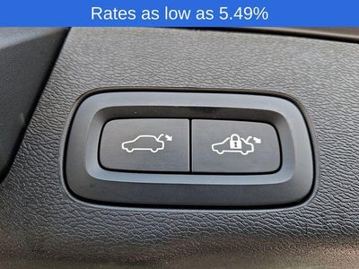 2023 Volvo XC60 B5 AWD Ultimate Bright Theme