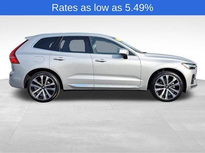 2023 Volvo XC60 B5 AWD Ultimate Bright Theme