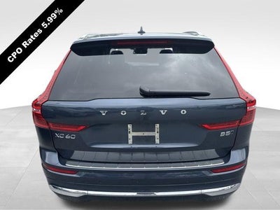 2023 Volvo XC60 B5 AWD Ultimate Bright Theme