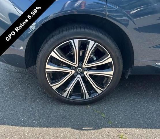 2023 Volvo XC60 B5 AWD Ultimate Bright Theme