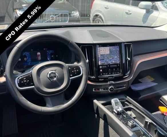 2023 Volvo XC60 B5 AWD Ultimate Bright Theme