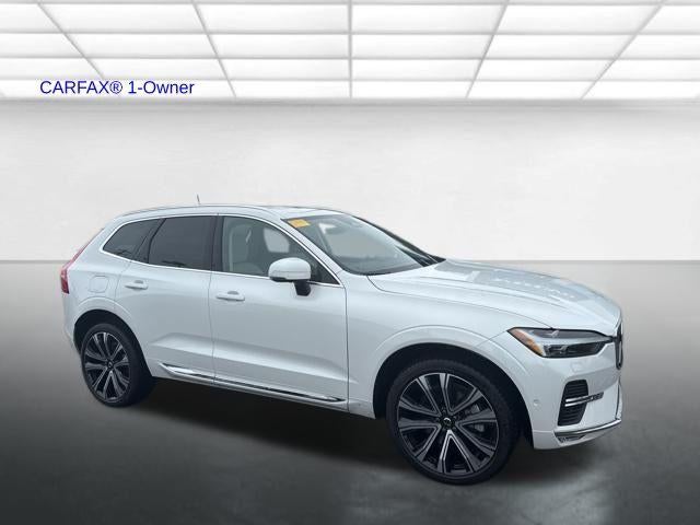 2023 Volvo XC60 B5 AWD Ultimate Bright Theme